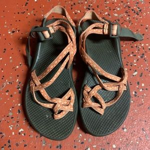 Coral Chaco’s size 8